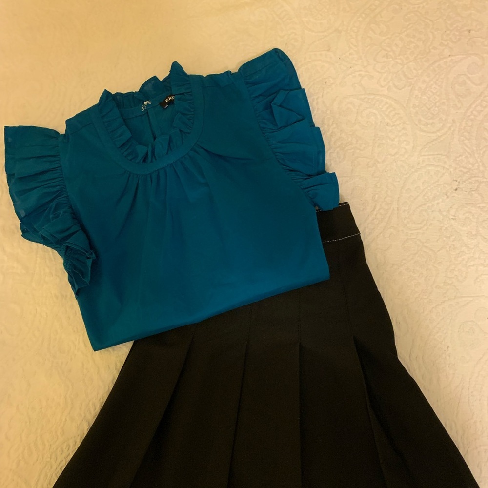 Express Ruffle Sleeve Mock Neck Top
